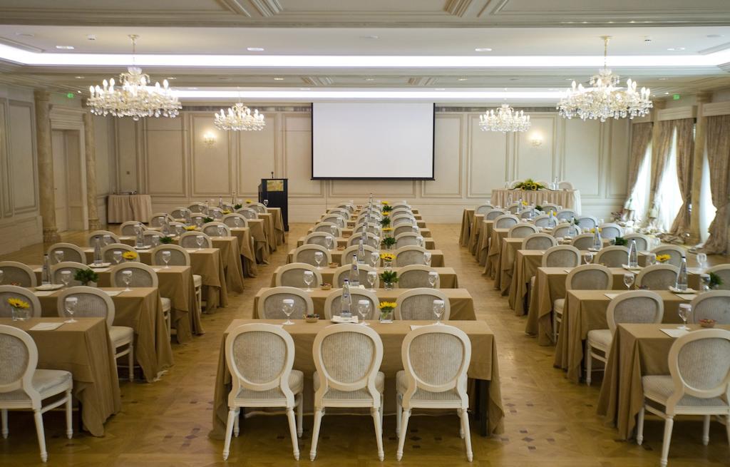 Pentelikon Hotel Кифисья Экстерьер фото