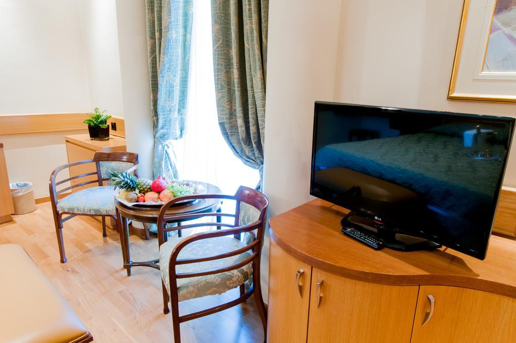 Pentelikon Hotel Кифисья Номер фото
