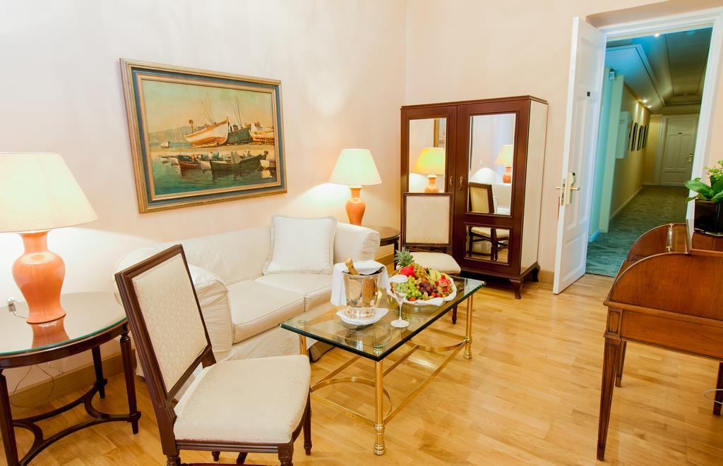 Pentelikon Hotel Кифисья Номер фото