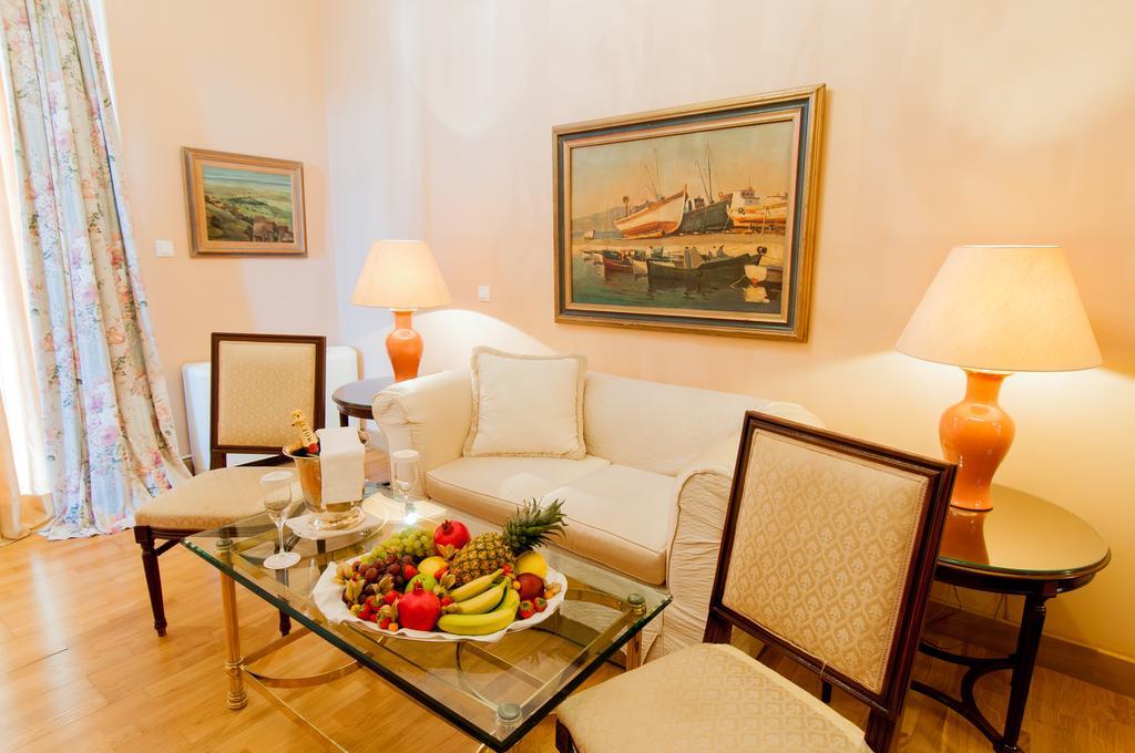 Pentelikon Hotel Кифисья Номер фото