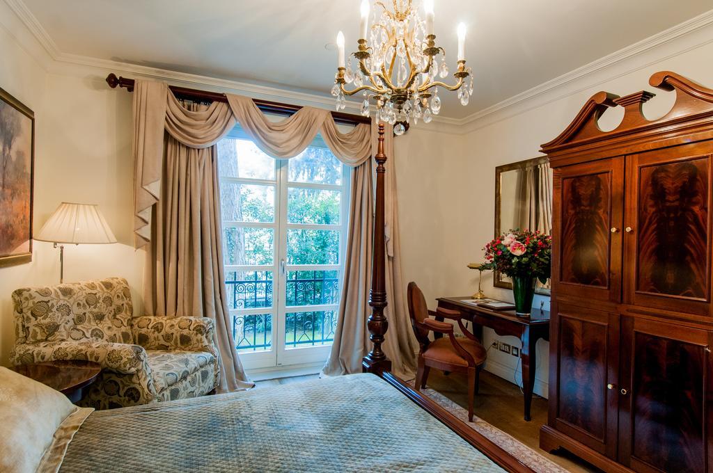 Pentelikon Hotel Кифисья Номер фото