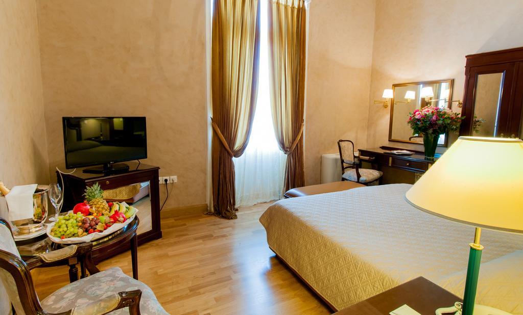 Pentelikon Hotel Кифисья Номер фото