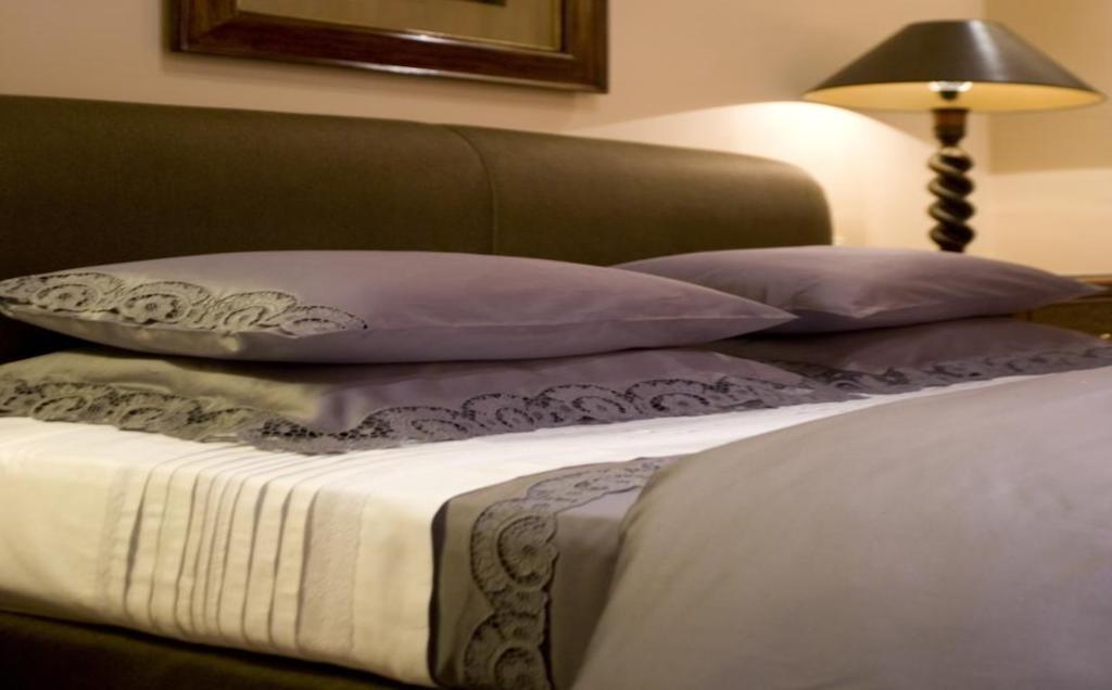 Pentelikon Hotel Кифисья Номер фото