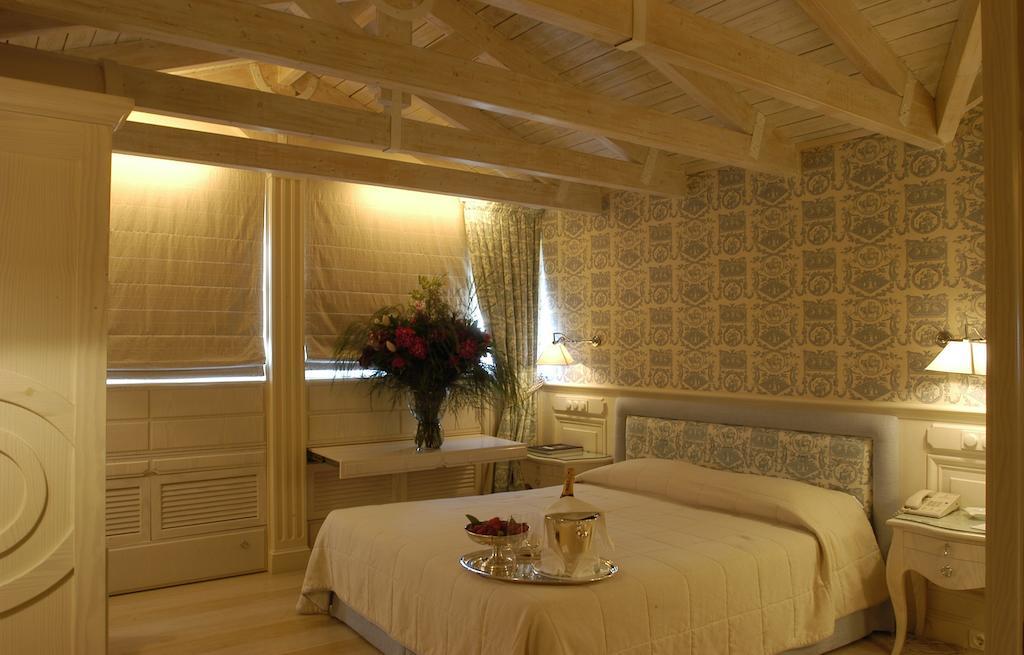 Pentelikon Hotel Кифисья Номер фото